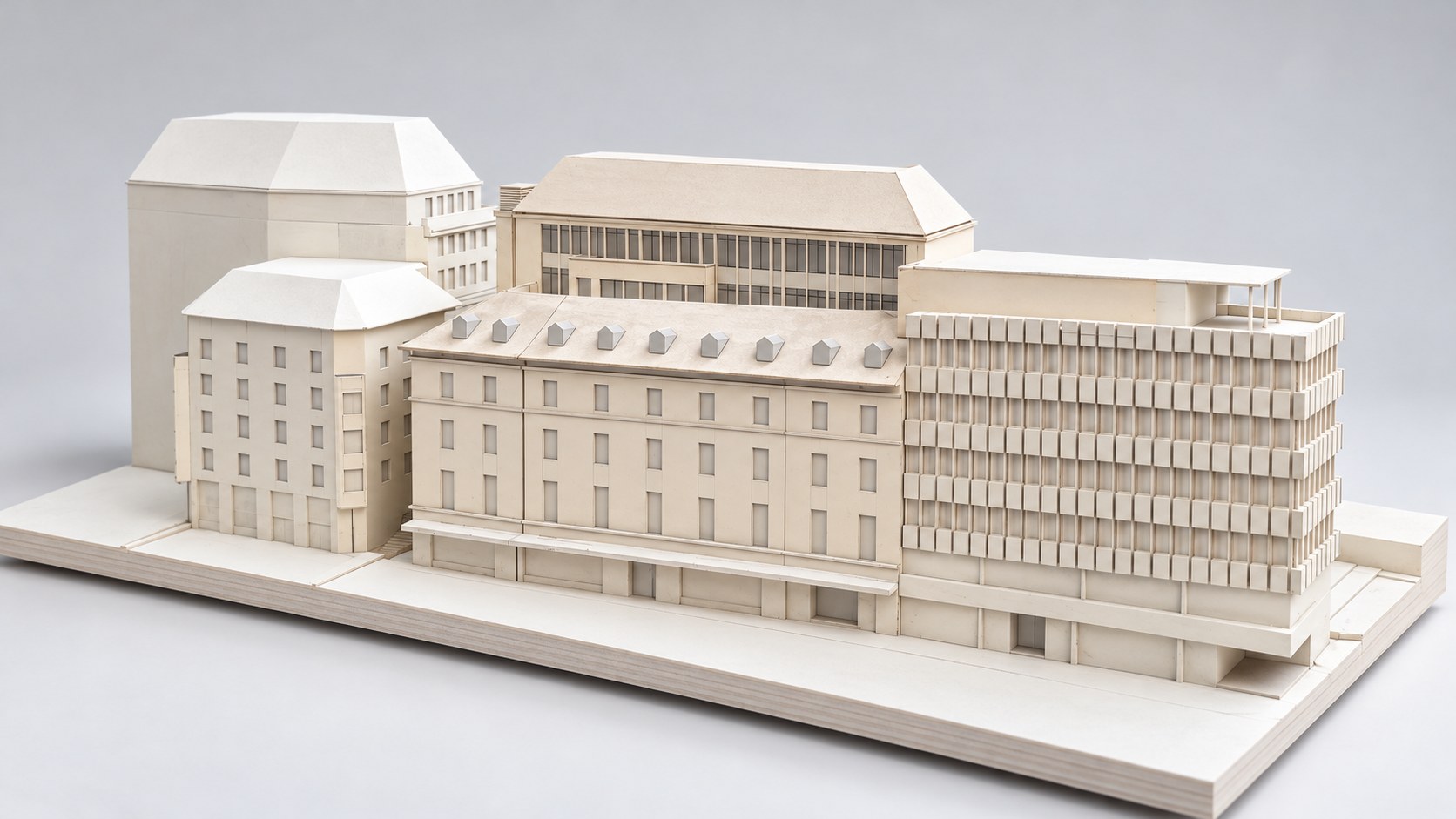 Architekturmodell des Centralhaus – Hauszugang West, Stampfenbachstrasse 6